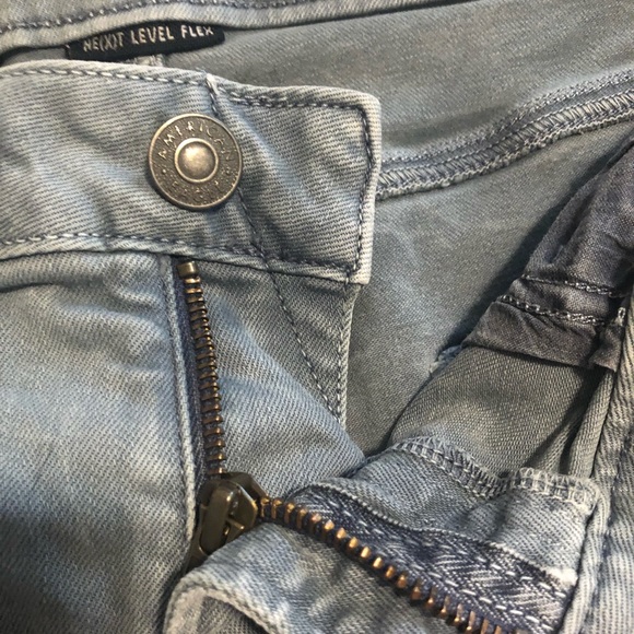 Good condtion American Eagle jean shorts - Picture 3 of 6